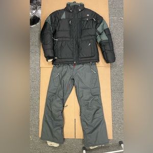 686 Archetype (2004-2005) Snowboard + Ski SUIT Unisex / SIZE: XS